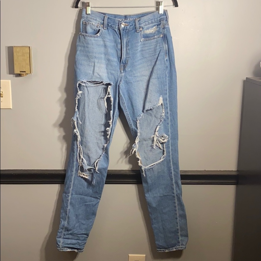 American Eagle ripped mom jeans
